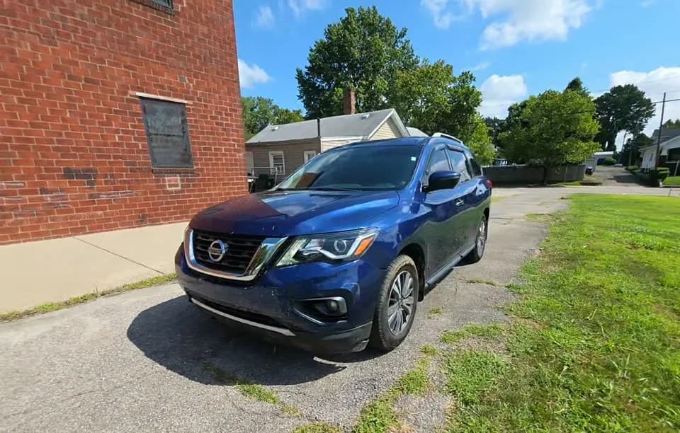2019 NISSAN PATHFINDER SL 2