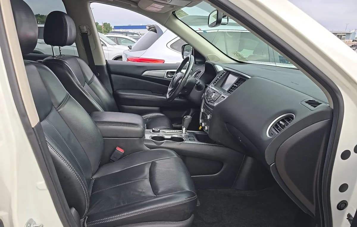 2017 NISSAN PATHFINDER SL 4