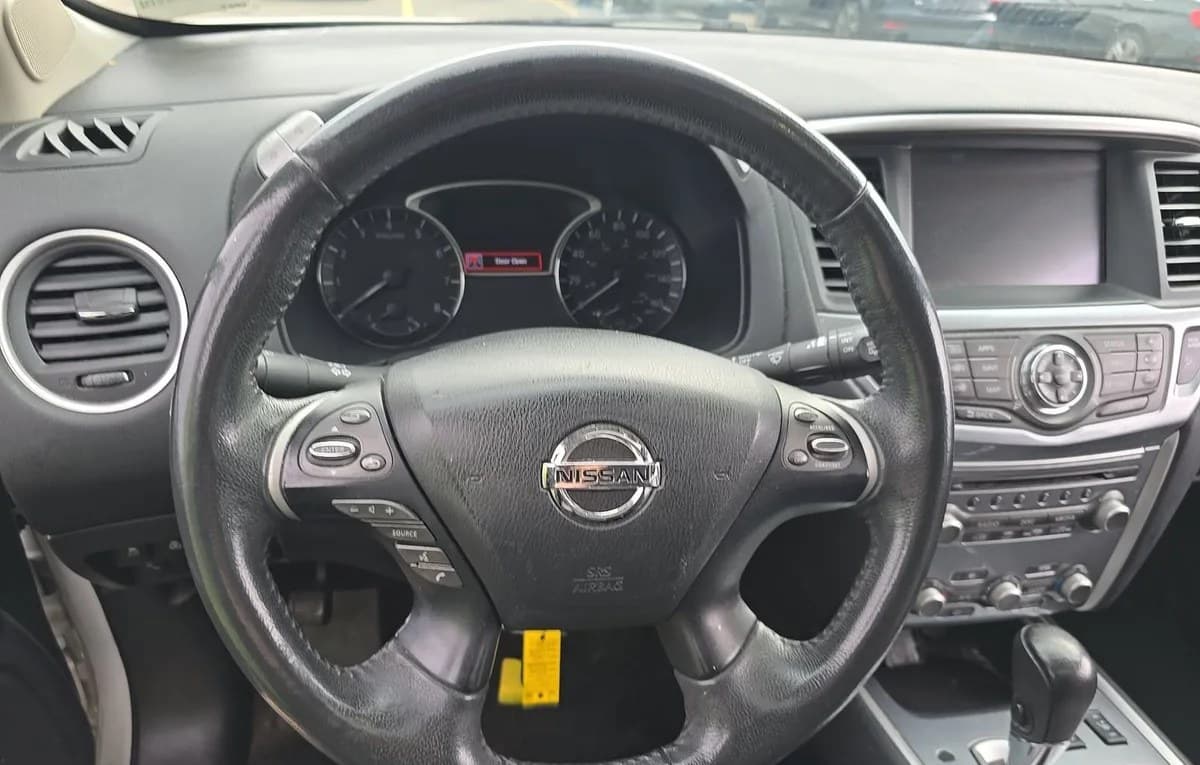 2017 NISSAN PATHFINDER SL 6