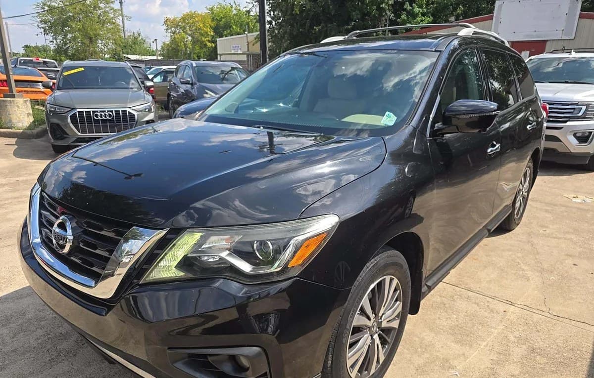 2017 NISSAN PATHFINDER SL 2