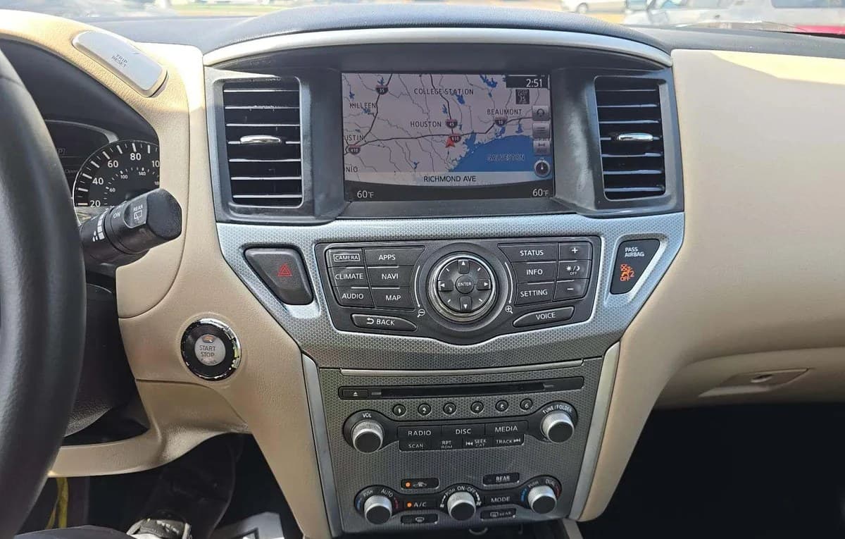 2017 NISSAN PATHFINDER SL 7
