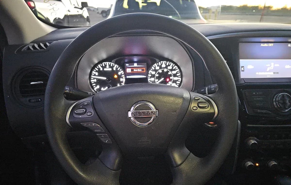 2017 NISSAN PATHFINDER S 7