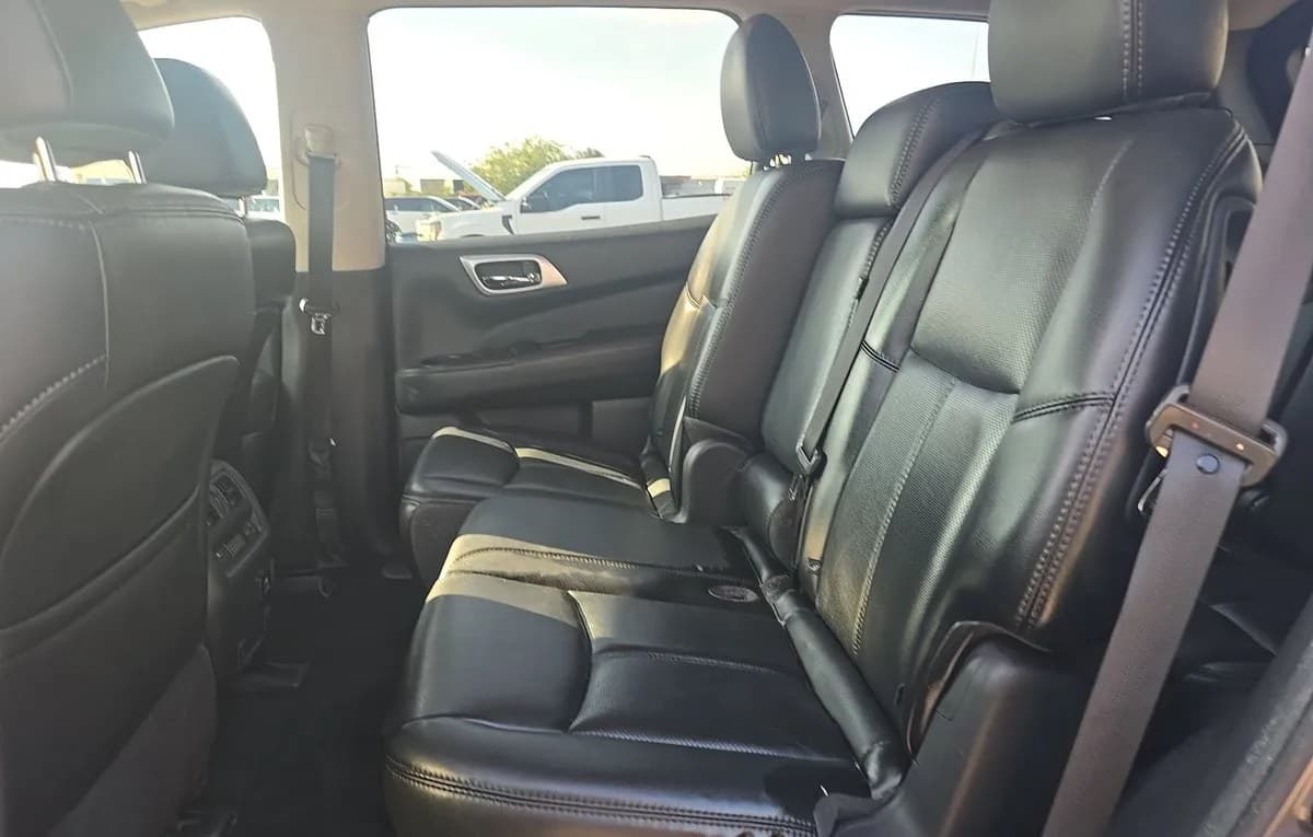 2017 NISSAN PATHFINDER PLATINUM 6
