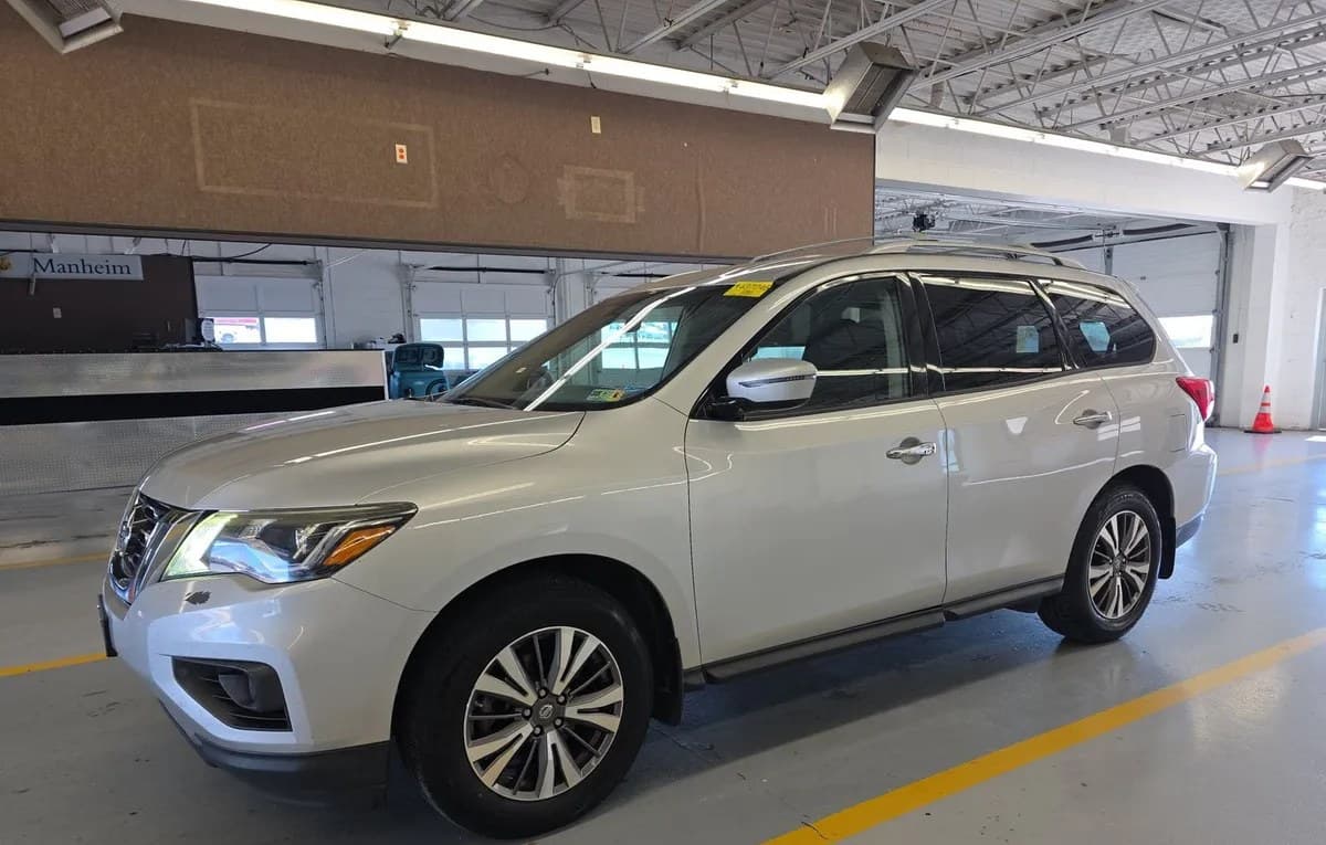 2017 NISSAN PATHFINDER S 2