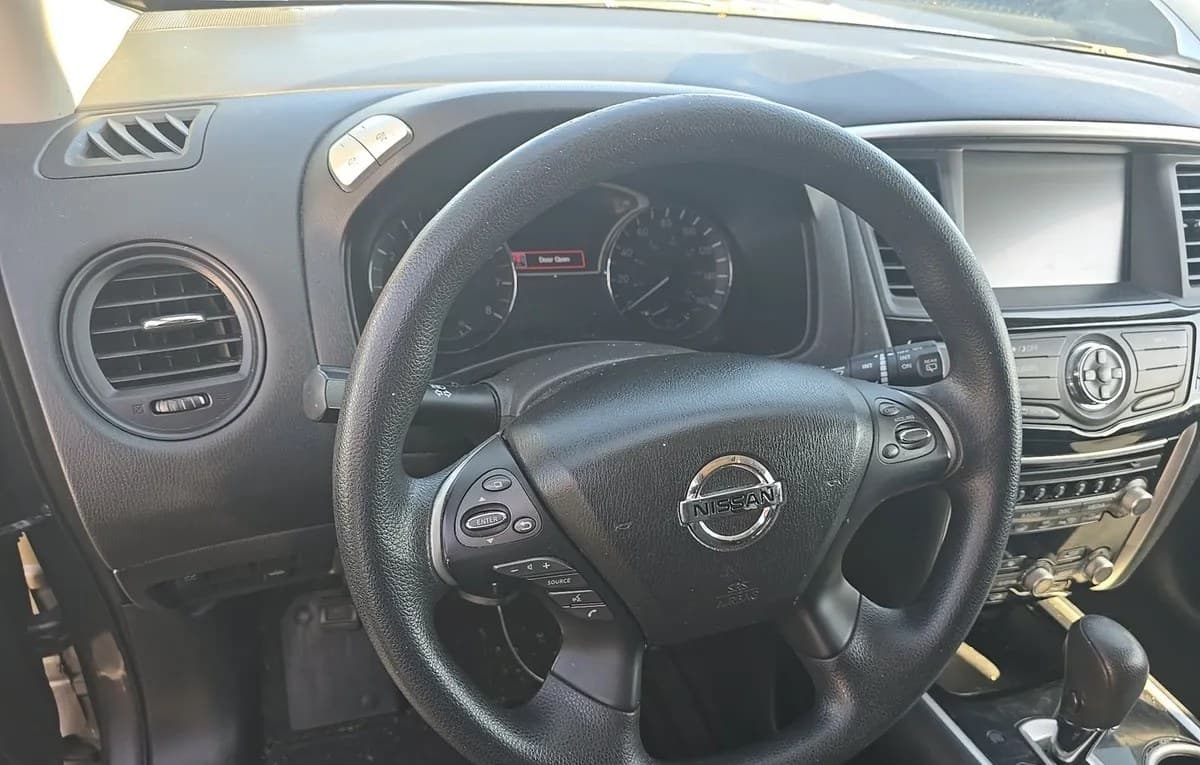 2017 NISSAN PATHFINDER S 6