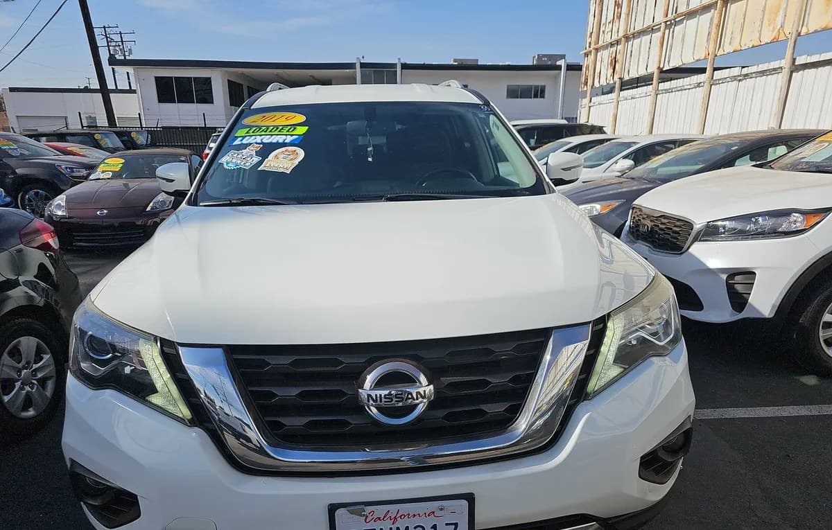 2019 NISSAN PATHFINDER SV 3