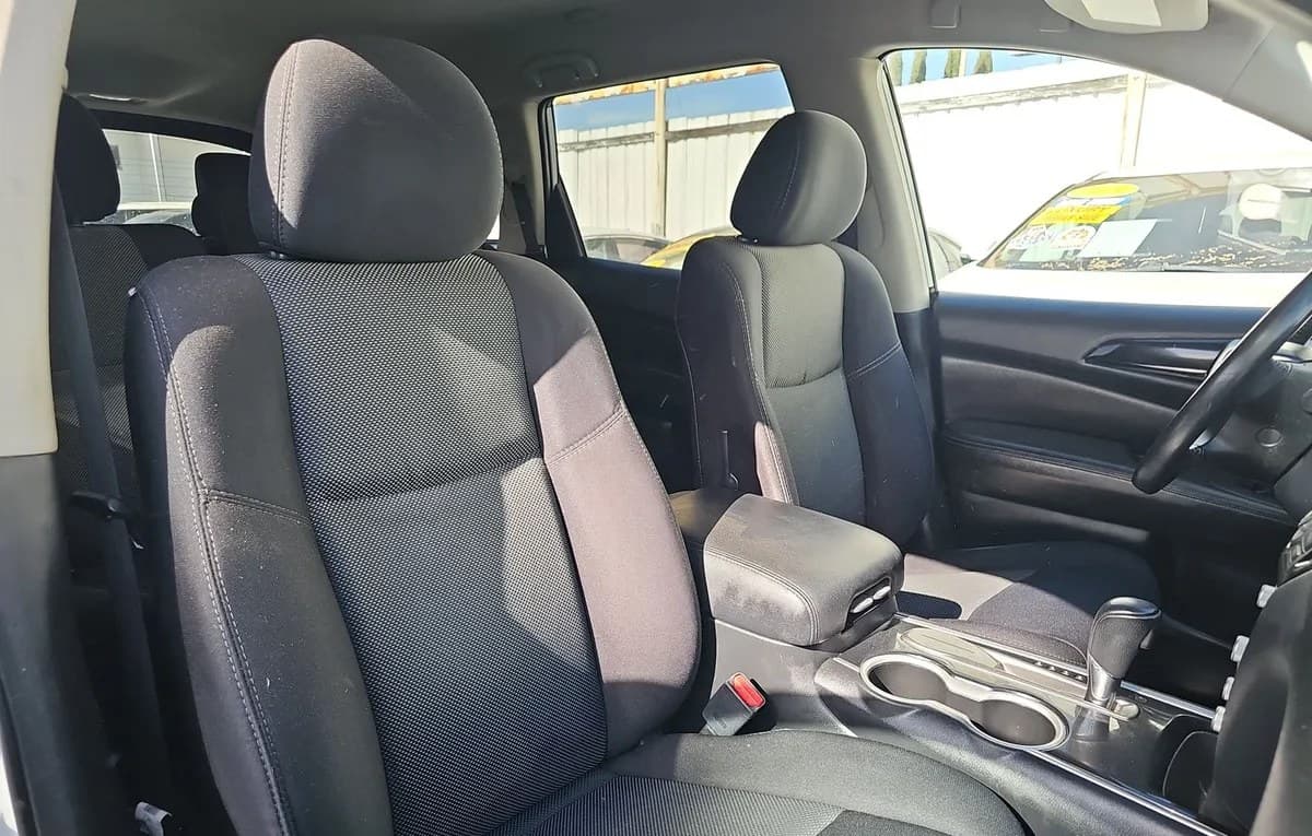 2019 NISSAN PATHFINDER SV 5