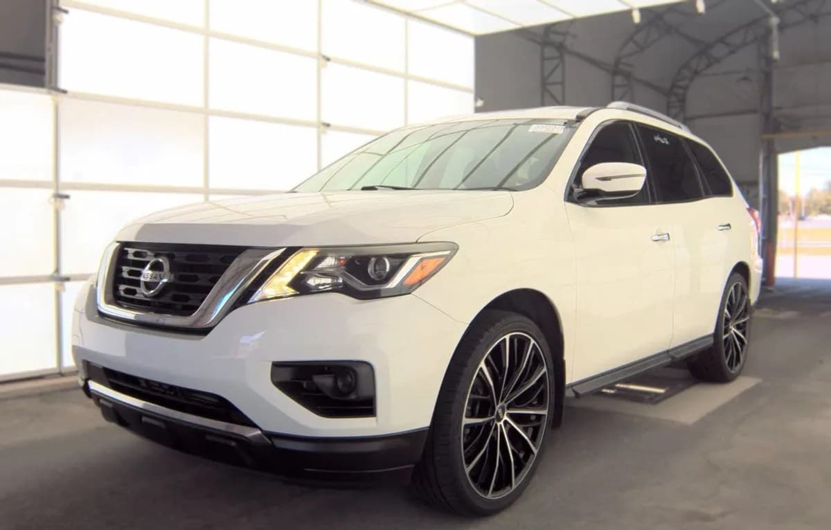 2019 NISSAN PATHFINDER S 2