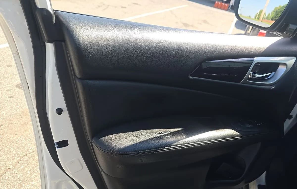 2019 NISSAN PATHFINDER S 6
