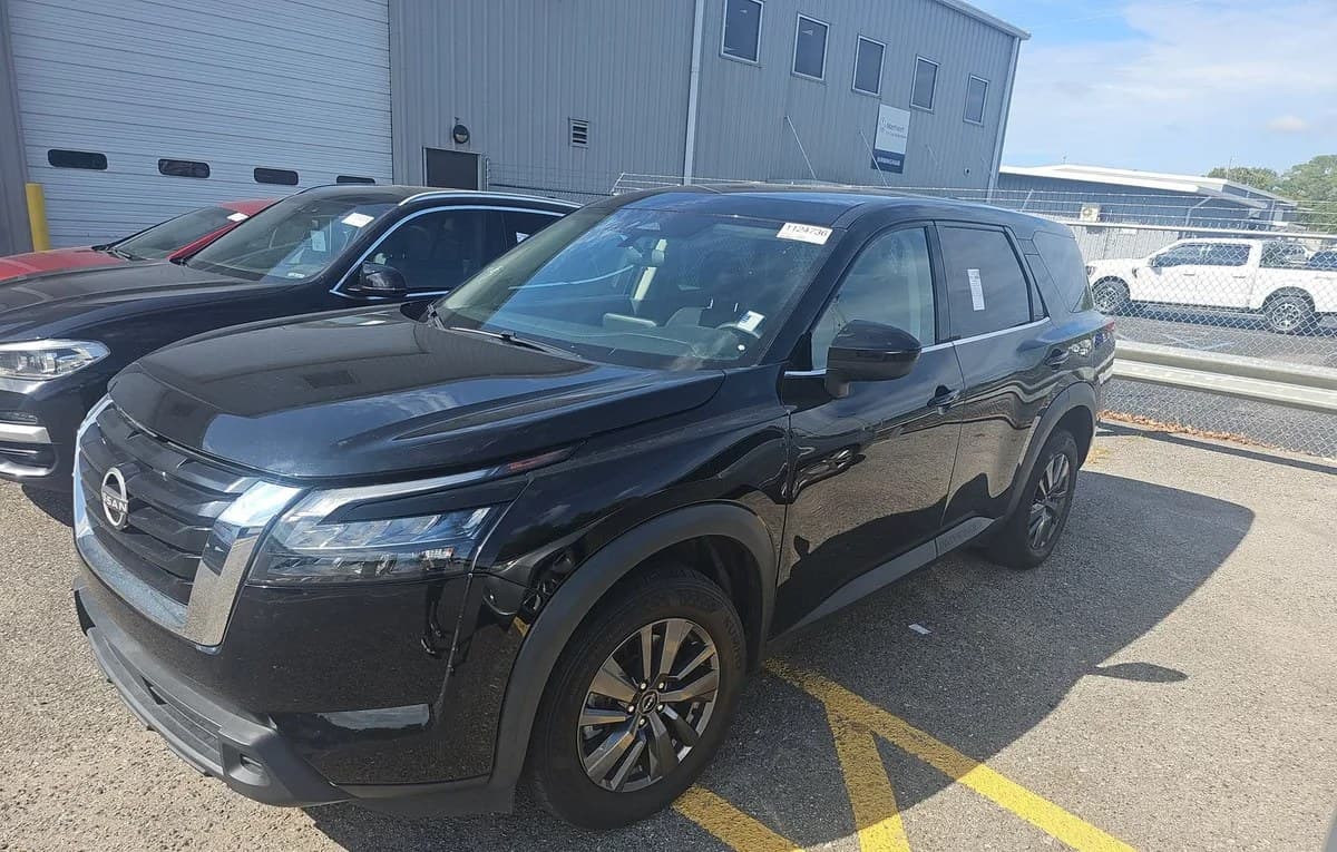 2023 NISSAN PATHFINDER S 2