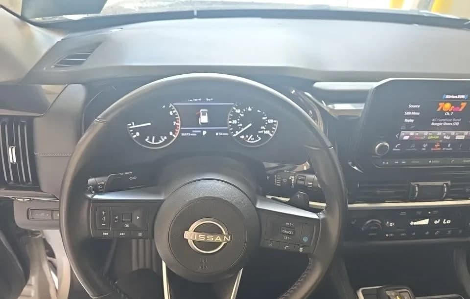 2024 NISSAN PATHFINDER SV 5