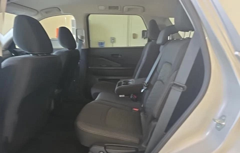 2024 NISSAN PATHFINDER SV 7