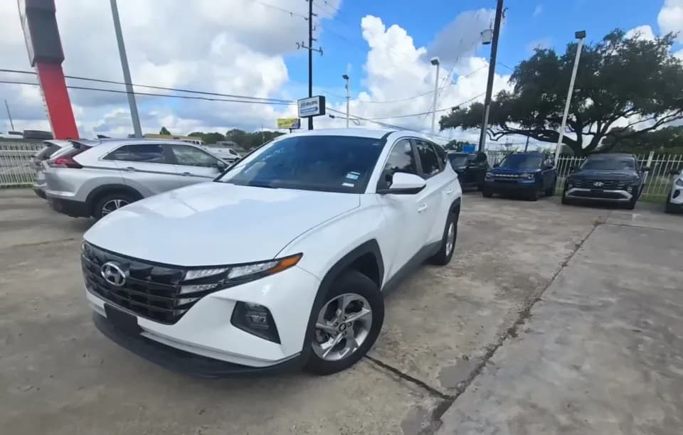 2023 HYUNDAI TUCSON SE 2