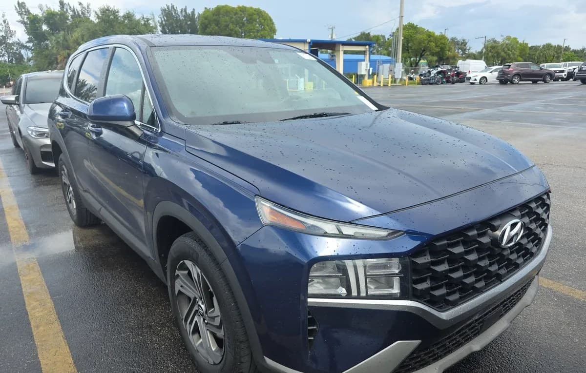 2022 HYUNDAI SANTA FE SE 4