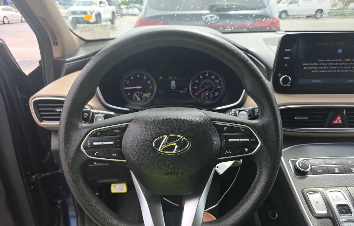 2022 HYUNDAI SANTA FE SE 7