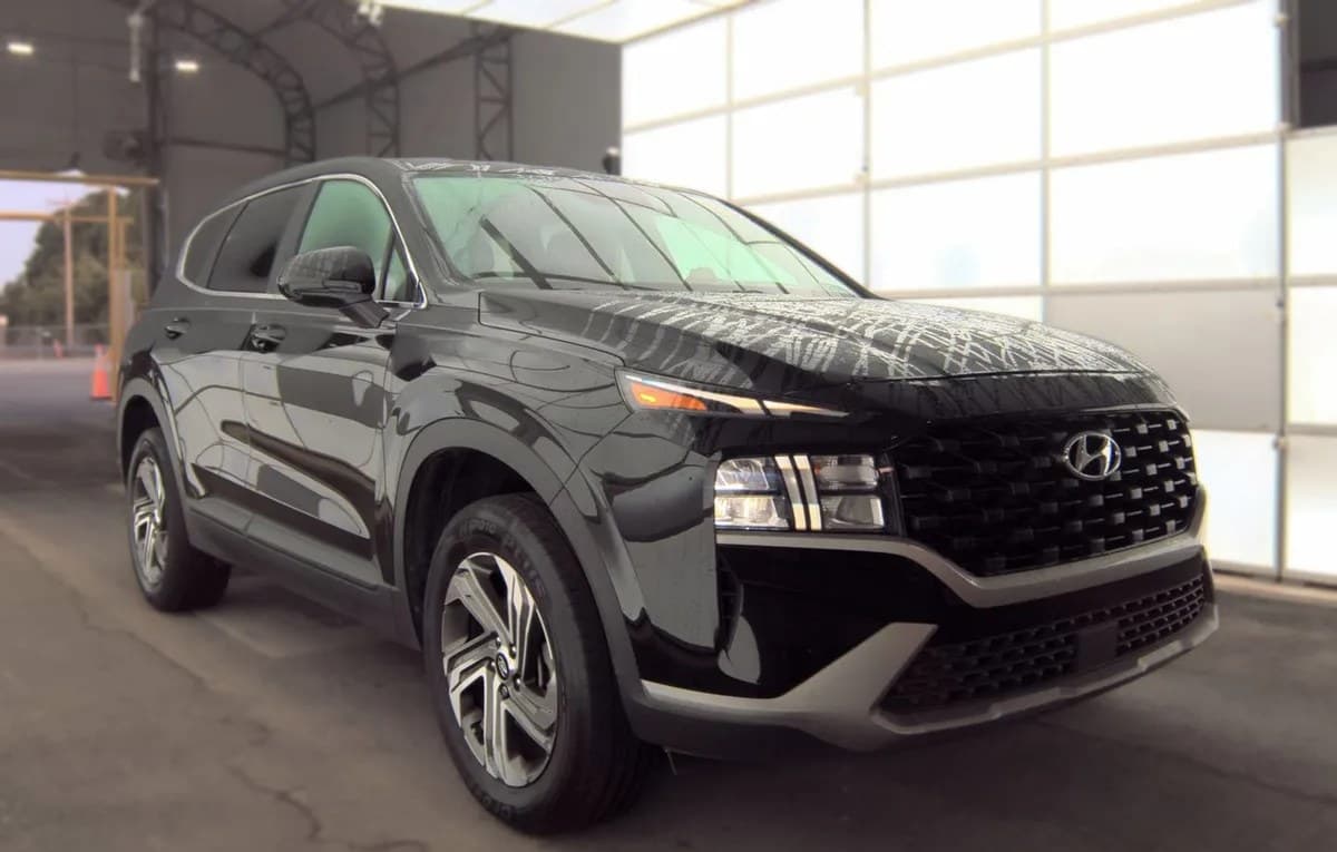 2023 HYUNDAI SANTA FE SE 4