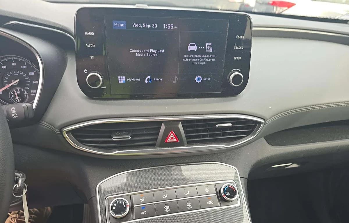 2022 HYUNDAI SANTA FE SE 7