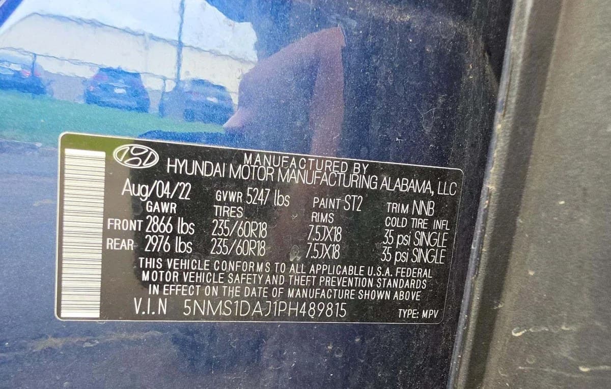 2023 HYUNDAI SANTA FE SE 3