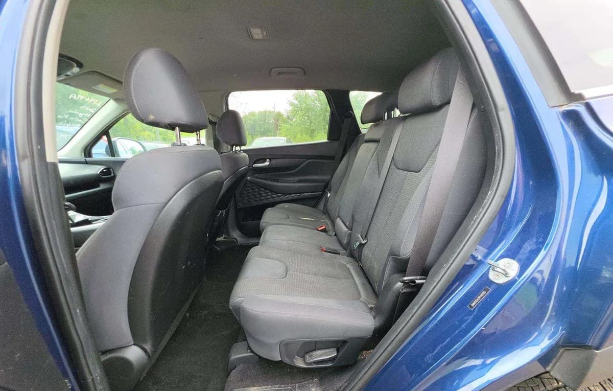 2023 HYUNDAI SANTA FE SE 7
