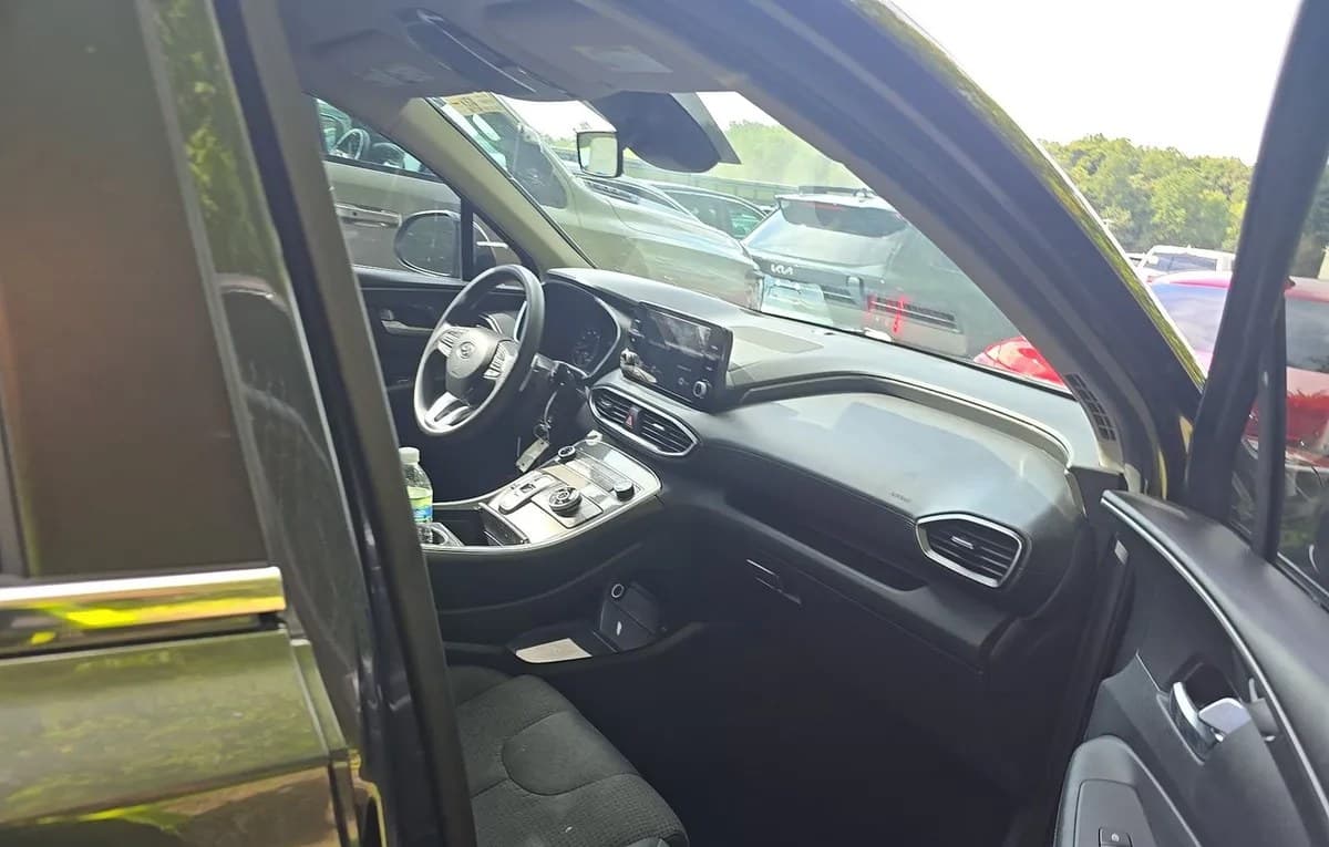2023 HYUNDAI SANTA FE SE 5