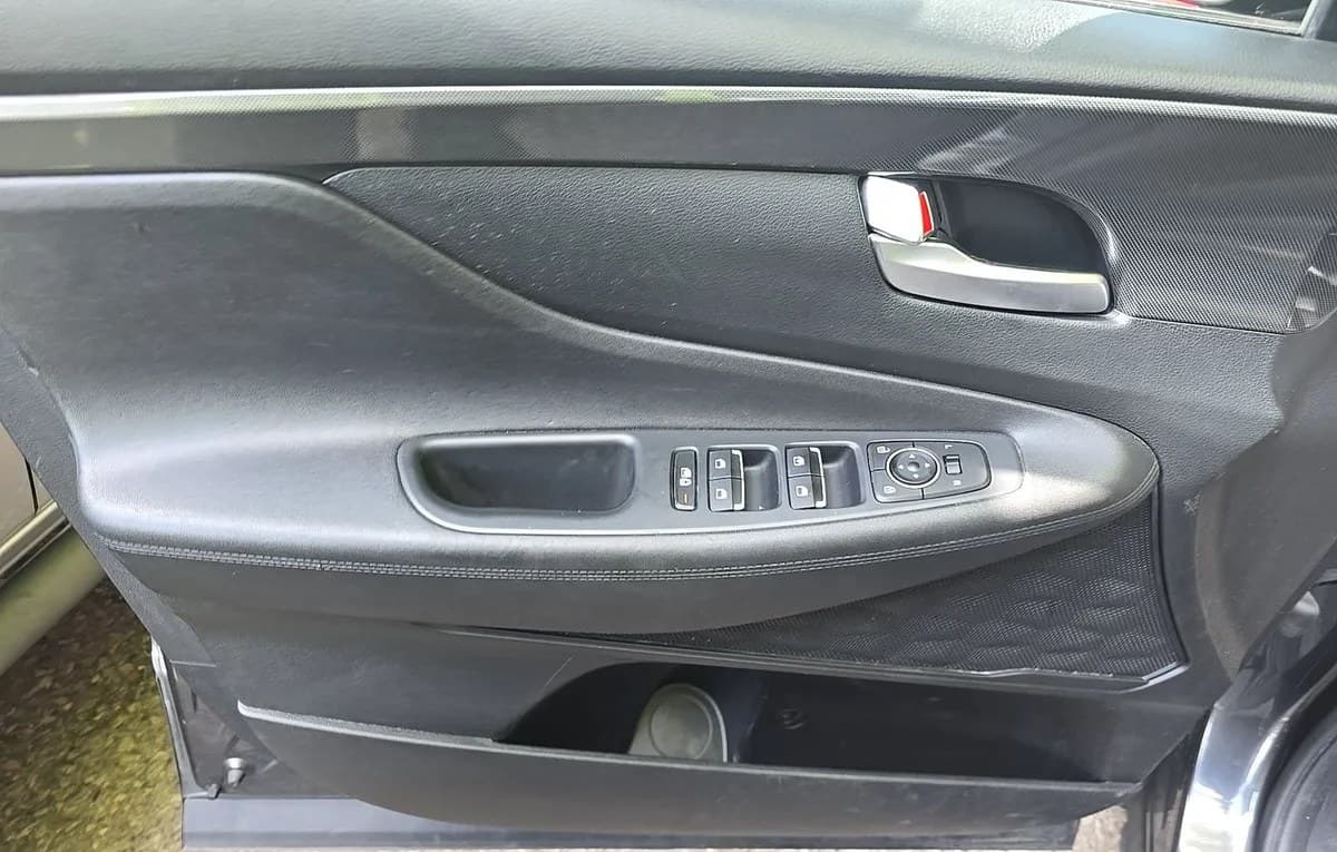 2023 HYUNDAI SANTA FE SE 6