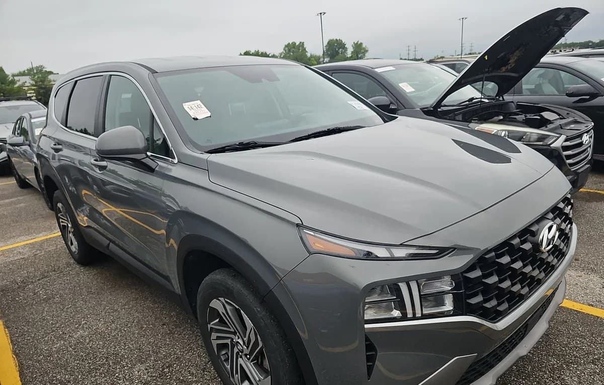 2023 HYUNDAI SANTA FE SE 4