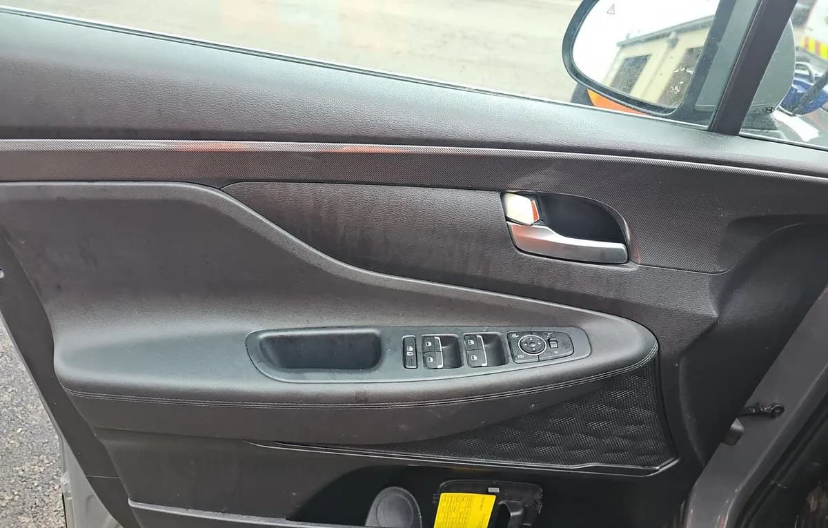 2023 HYUNDAI SANTA FE SE 6