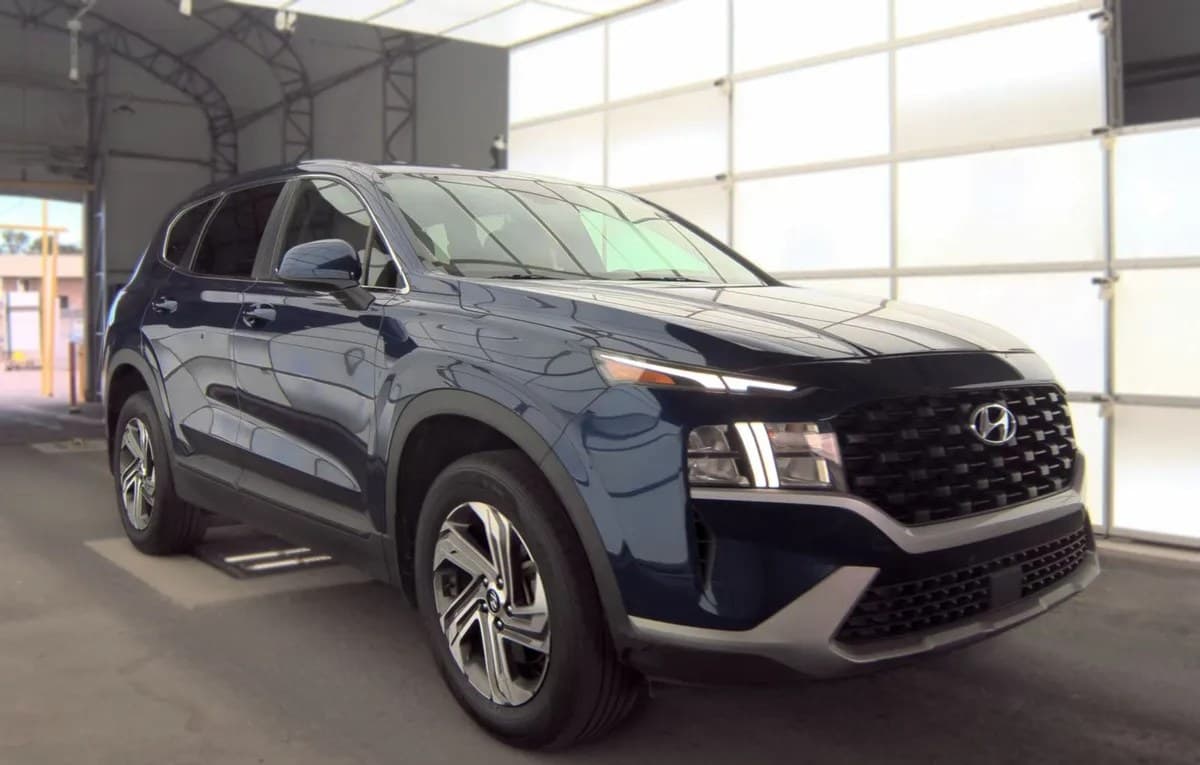 2023 HYUNDAI SANTA FE SE 4
