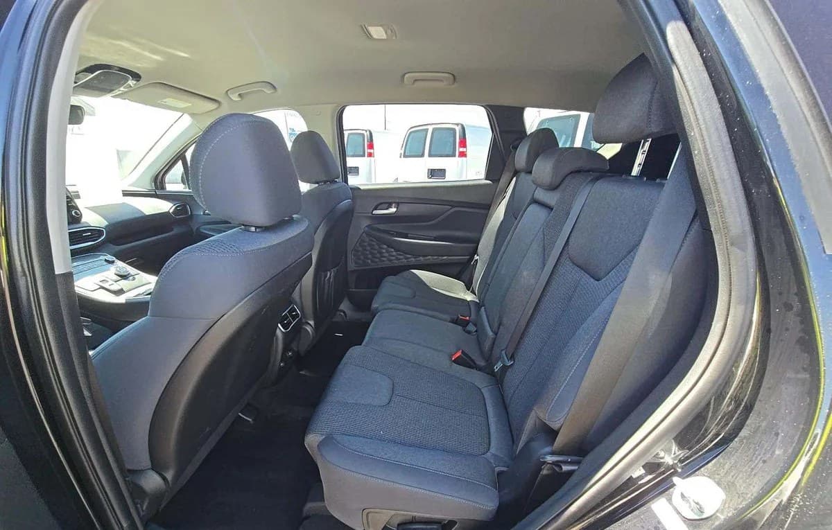 2023 HYUNDAI SANTA FE SE 7