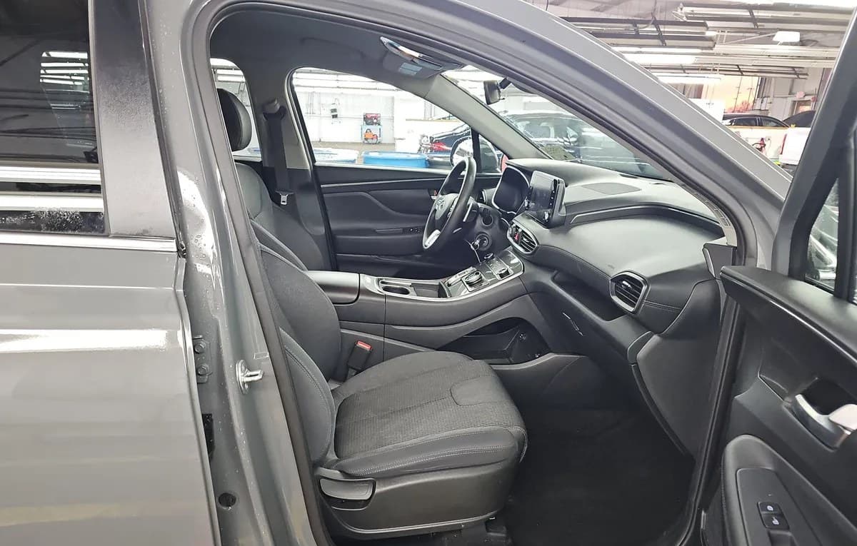 2023 HYUNDAI SANTA FE SE 5