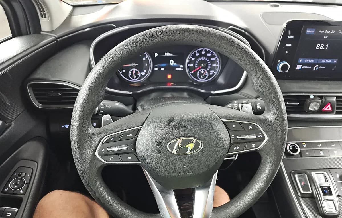 2023 HYUNDAI SANTA FE SE 7