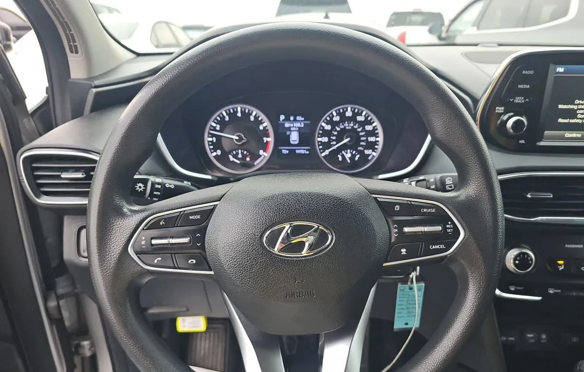 2020 HYUNDAI SANTA FE SE 5