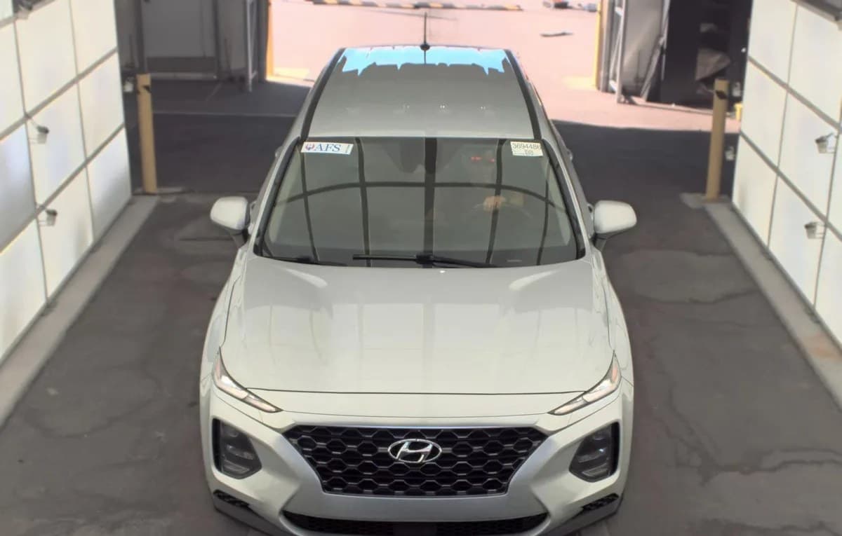 2020 HYUNDAI SANTA FE SE 3