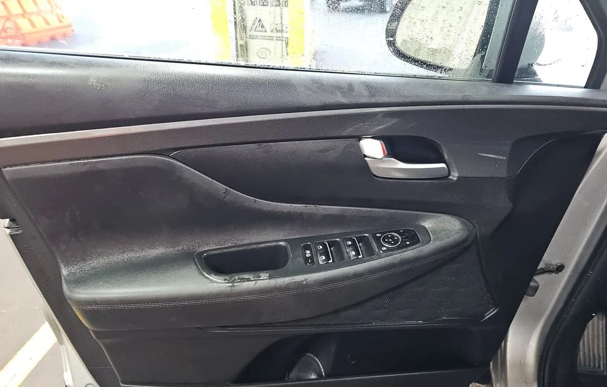 2021 HYUNDAI SANTA FE SEL 6