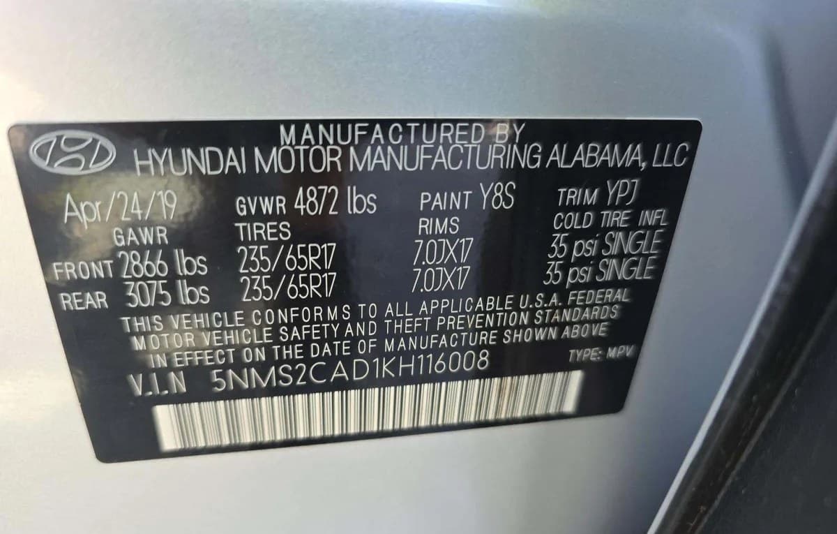 2019 HYUNDAI SANTA FE SE 3