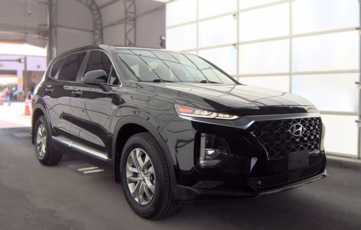 2020 HYUNDAI SANTA FE SE 4