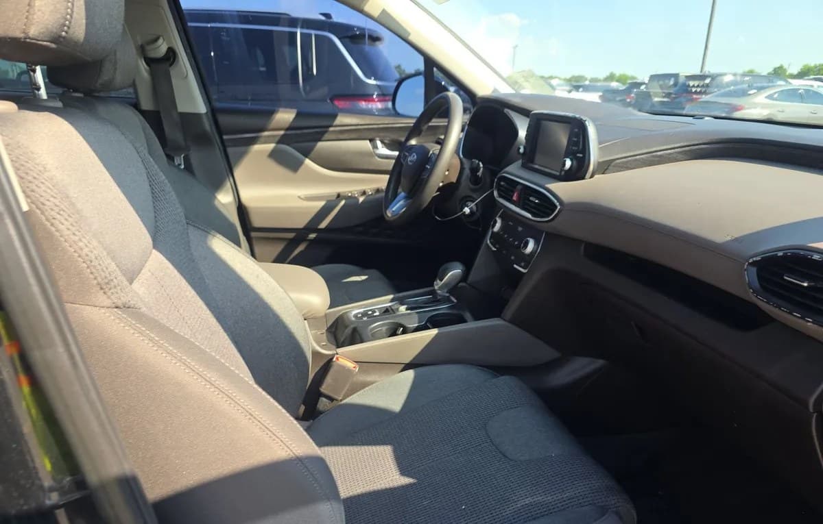 2020 HYUNDAI SANTA FE SE 5