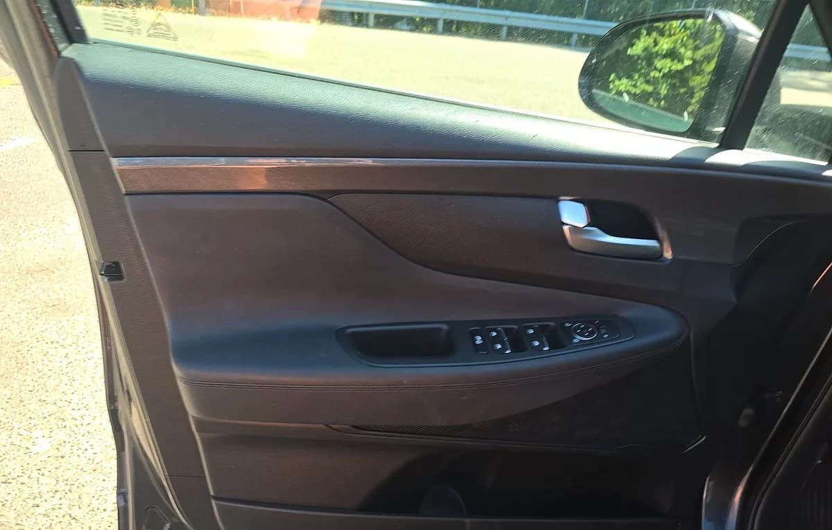2021 HYUNDAI SANTA FE SEL 6