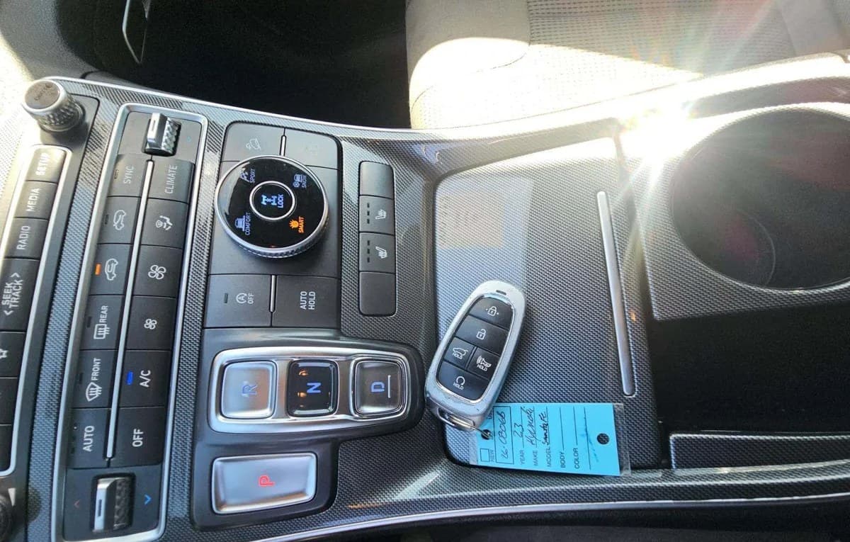 2023 HYUNDAI SANTA FE SEL 5