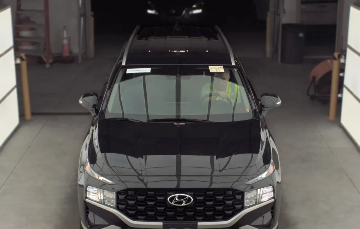 2023 HYUNDAI SANTA FE SEL 3