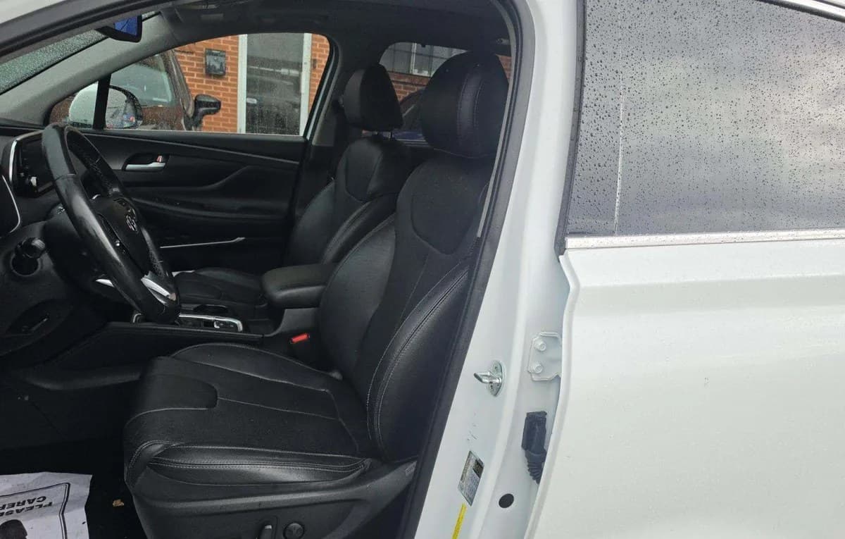 2020 HYUNDAI SANTA FE SEL 4