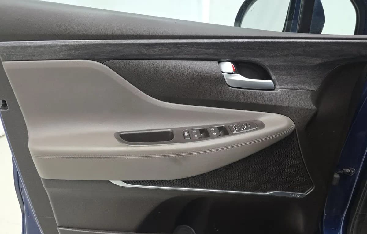 2019 HYUNDAI SANTA FE SEL Plus 5