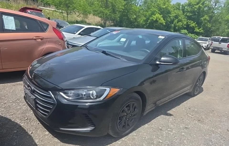 2018 HYUNDAI ELANTRA SE 2