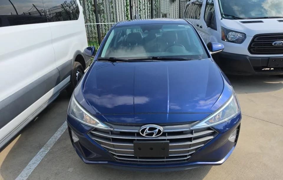 2020 HYUNDAI ELANTRA SE 3