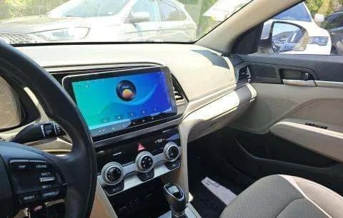 2019 HYUNDAI ELANTRA SE SEDAN 7