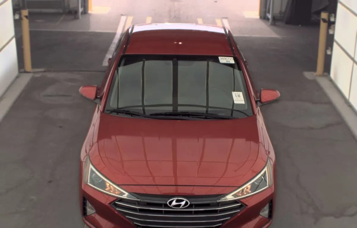 2019 HYUNDAI ELANTRA SE 3