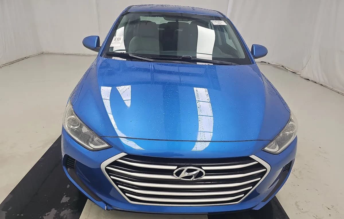 2017 HYUNDAI ELANTRA SE 2