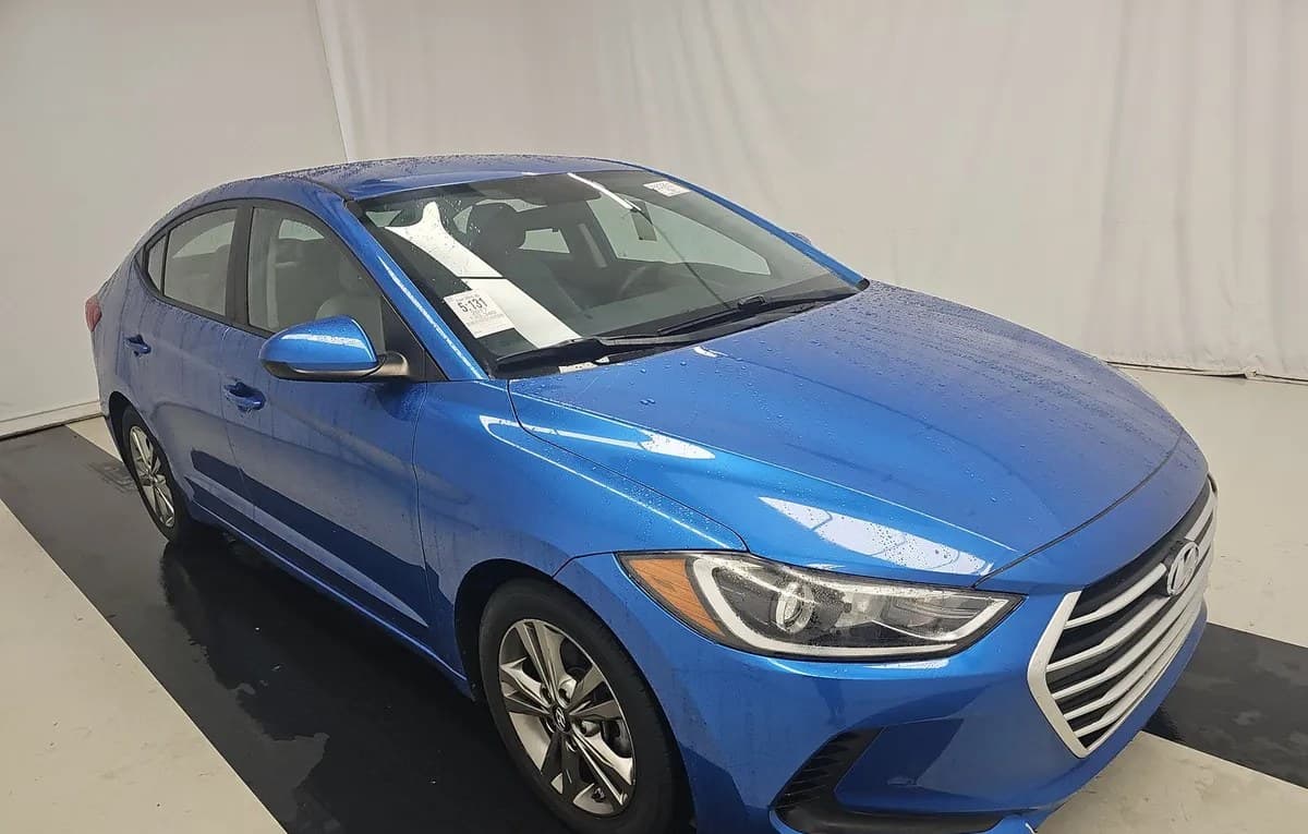 2017 HYUNDAI ELANTRA SE 3