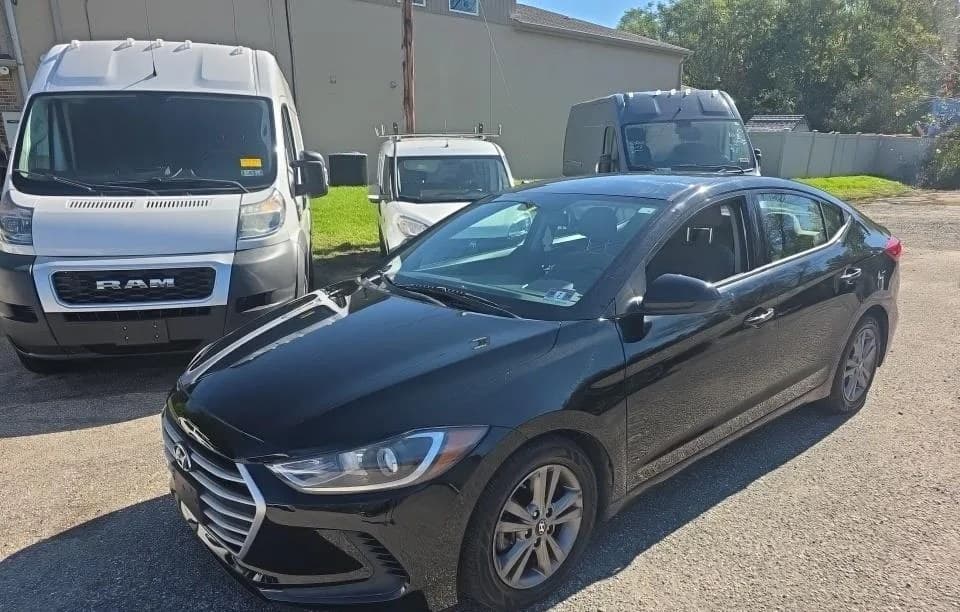 2017 HYUNDAI ELANTRA SE SEDAN 2