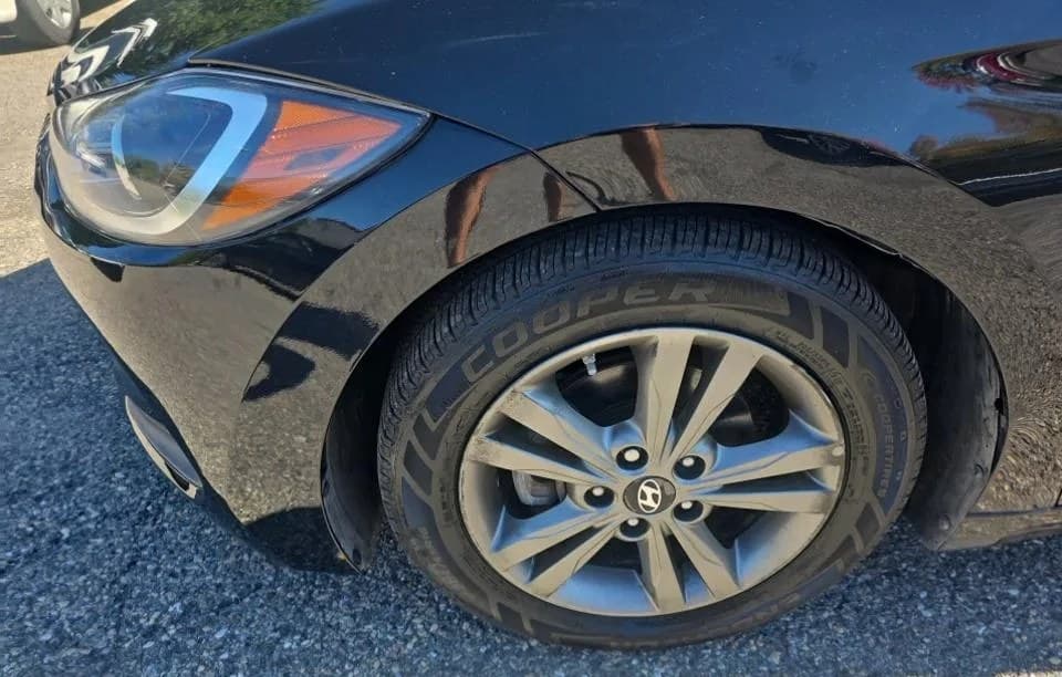 2017 HYUNDAI ELANTRA SE SEDAN 5
